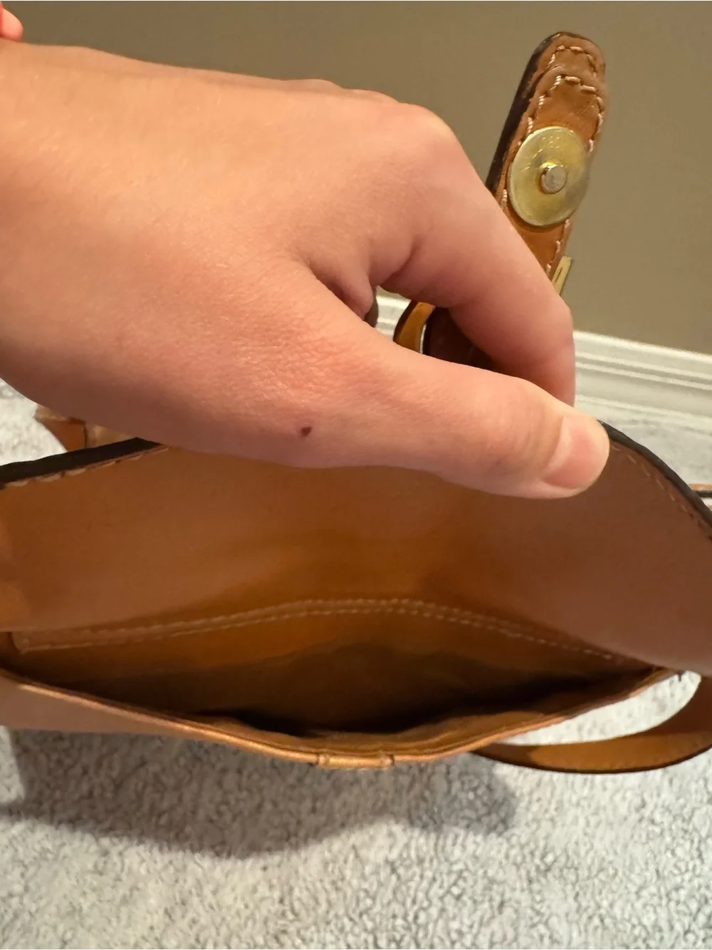 Vintage Etienne Aigner Leather Shoulder Bag in Tan by