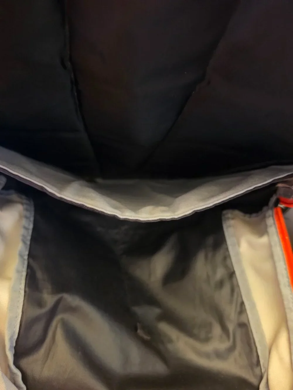UNDER ARMOUR STORM BACKPACK-WATER RESISTANT MATERIAL PADDED STRAPS-UNISEX Laptop