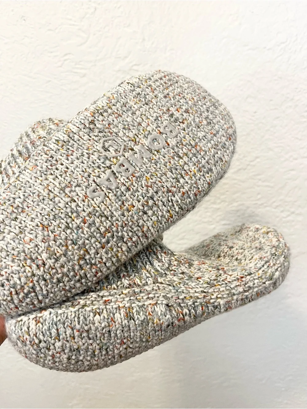 Bombas gripper slippers