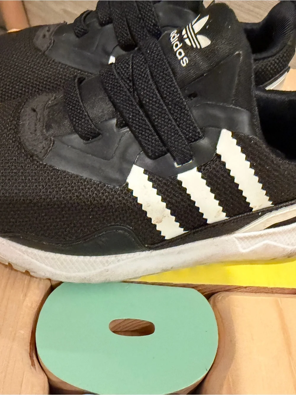 adidas classic low