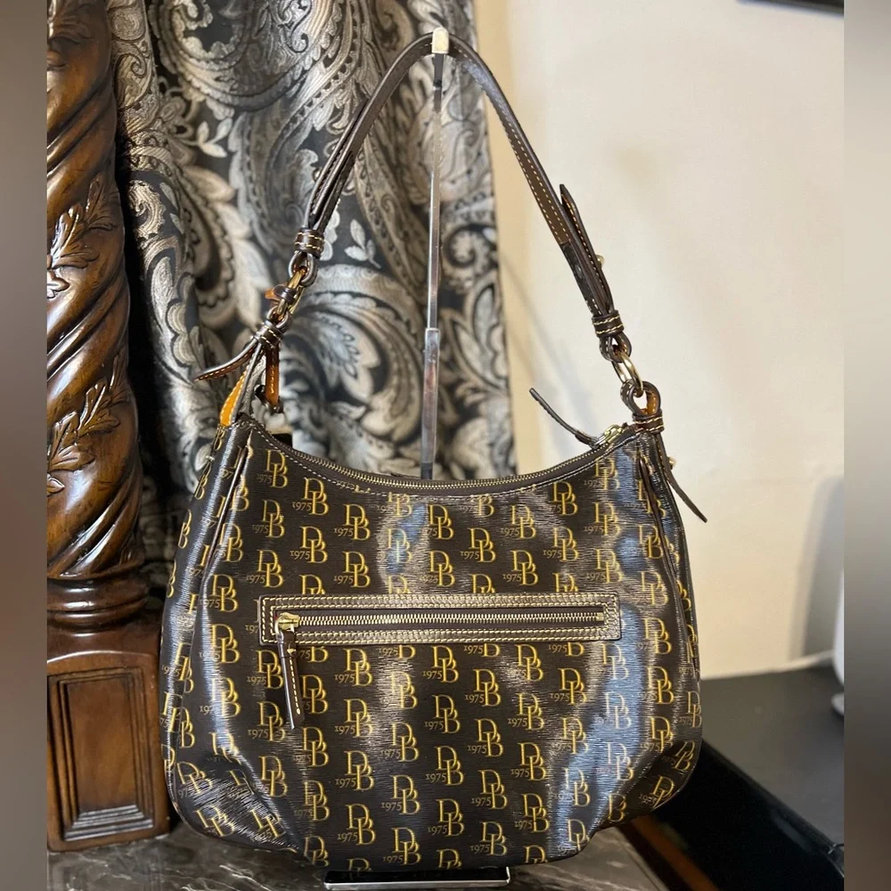 Dooney & Bourke dooney bourke