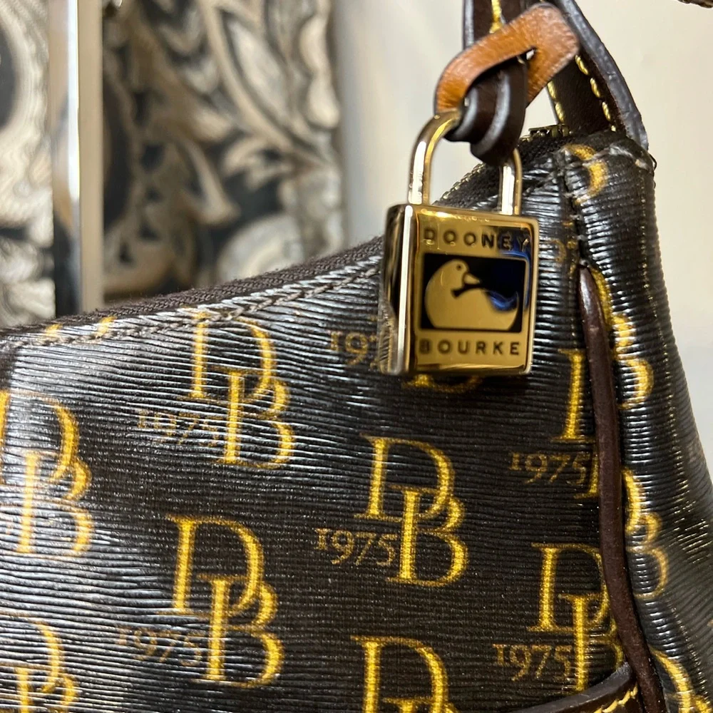 Dooney & Bourke dooney bourke