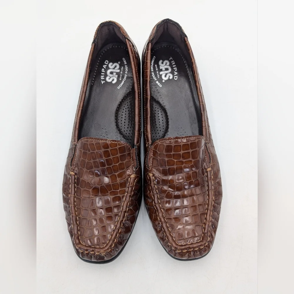 SAS Joy Women's Sz 8.5N Crocodile Pattern Cognac Brown Tripad® Technology Loafer