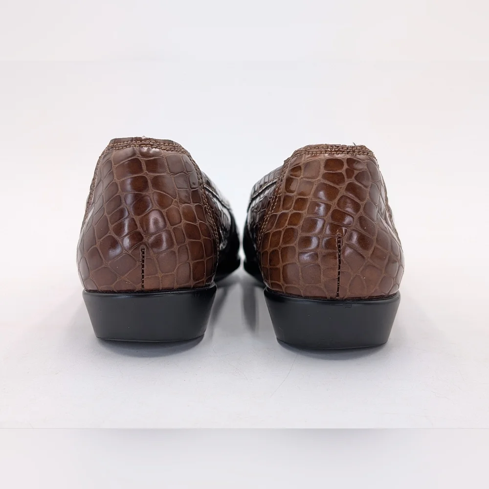 SAS Joy Women's Sz 8.5N Crocodile Pattern Cognac Brown Tripad® Technology Loafer