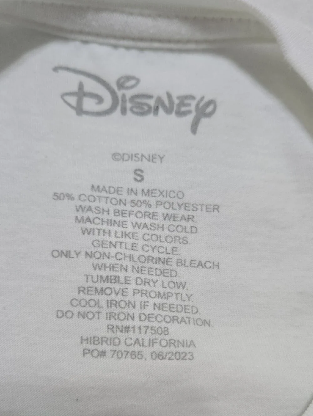 Disney White Minnie Bow Short-Sleeve Graphic Tee