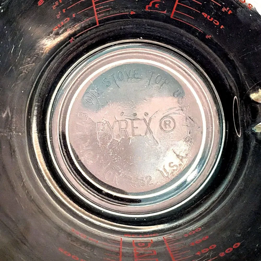 Pyrex vintage glass