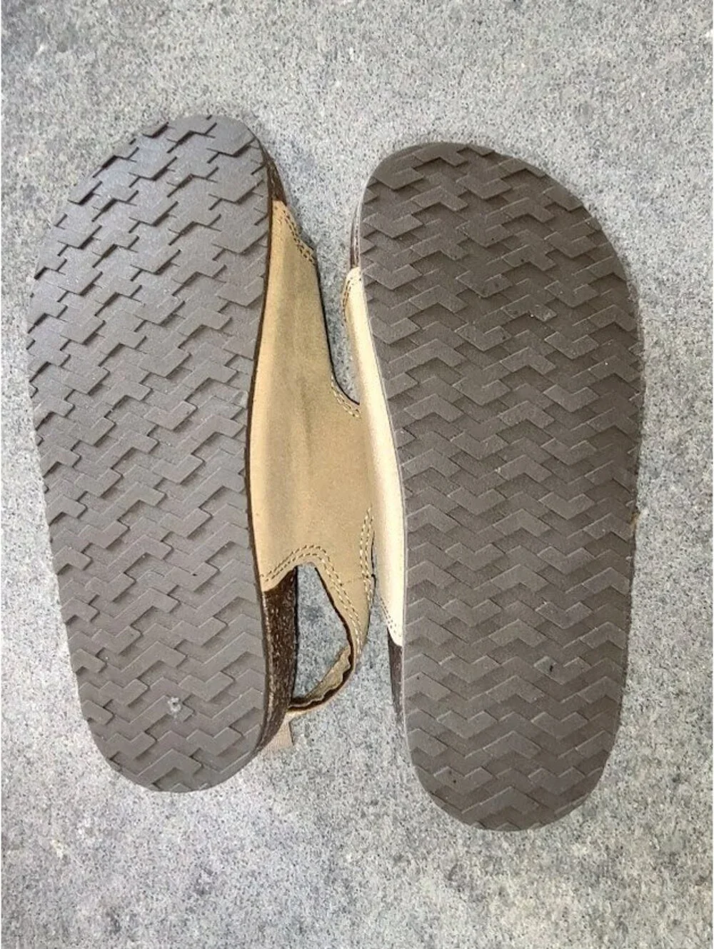 OshKosh B'gosh Toddler Beige Sandals Size 11M