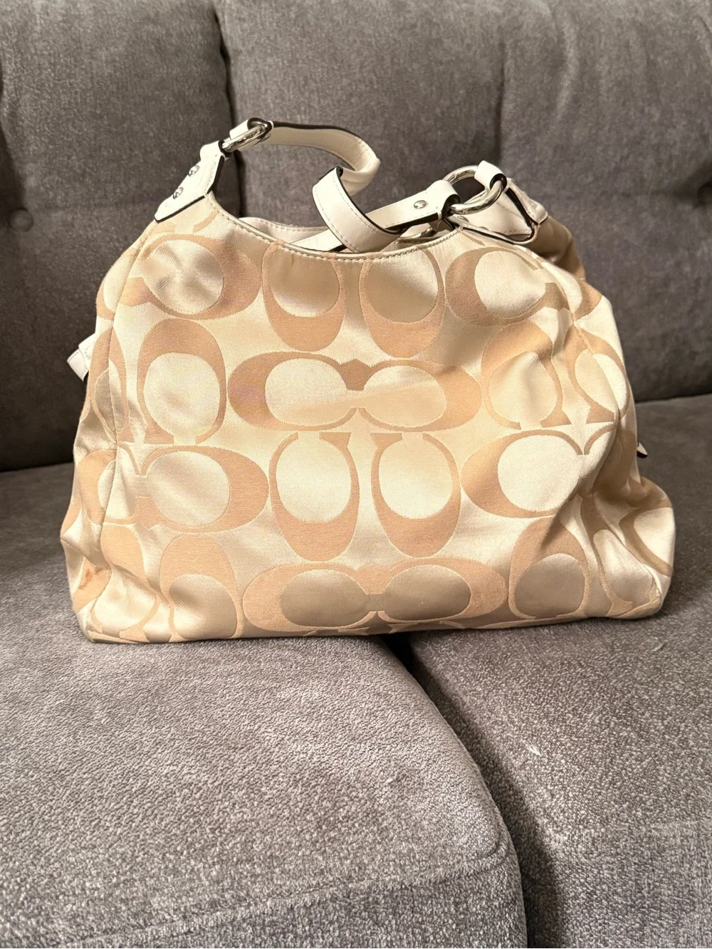 Coach signature beige