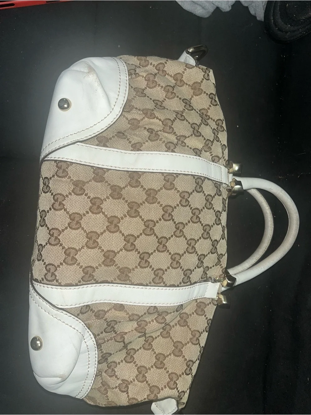 Gucci authentic beige