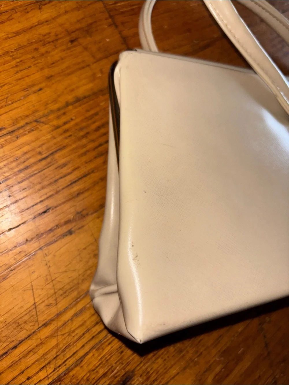 N/A elegant cream