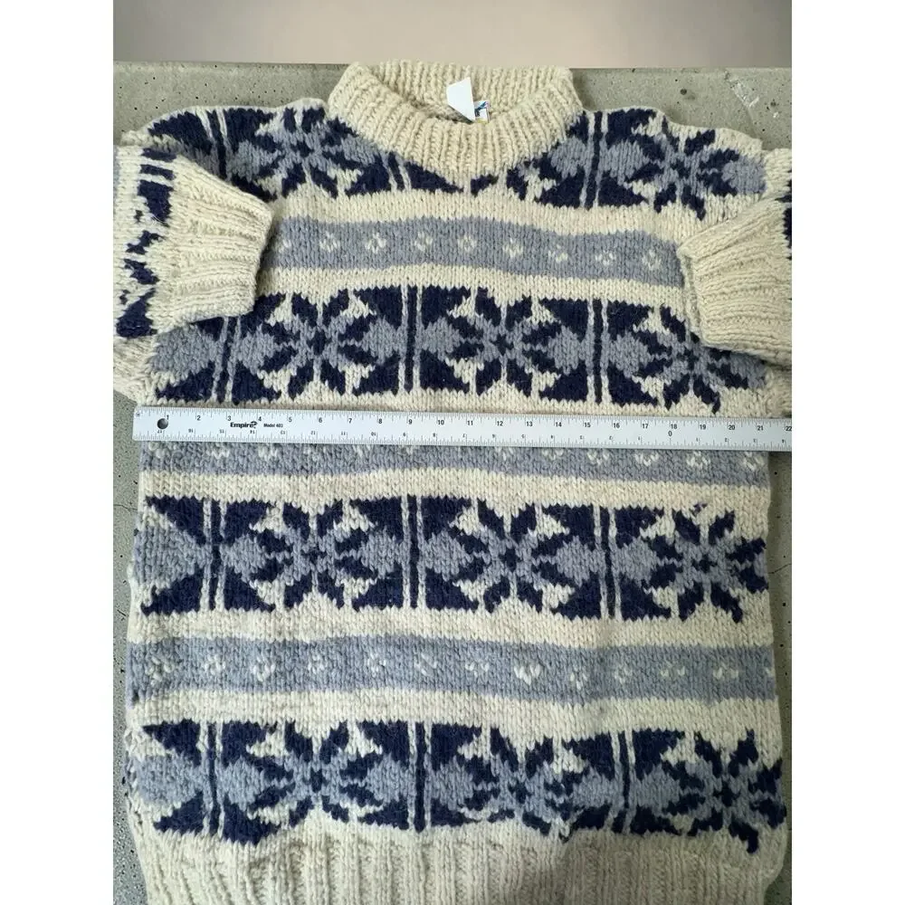 Vintage Rey Wear Chunky-Knit Sweater Adult Large Blue White Made in Ecuador