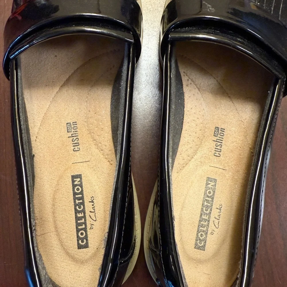 Clarks elegant black