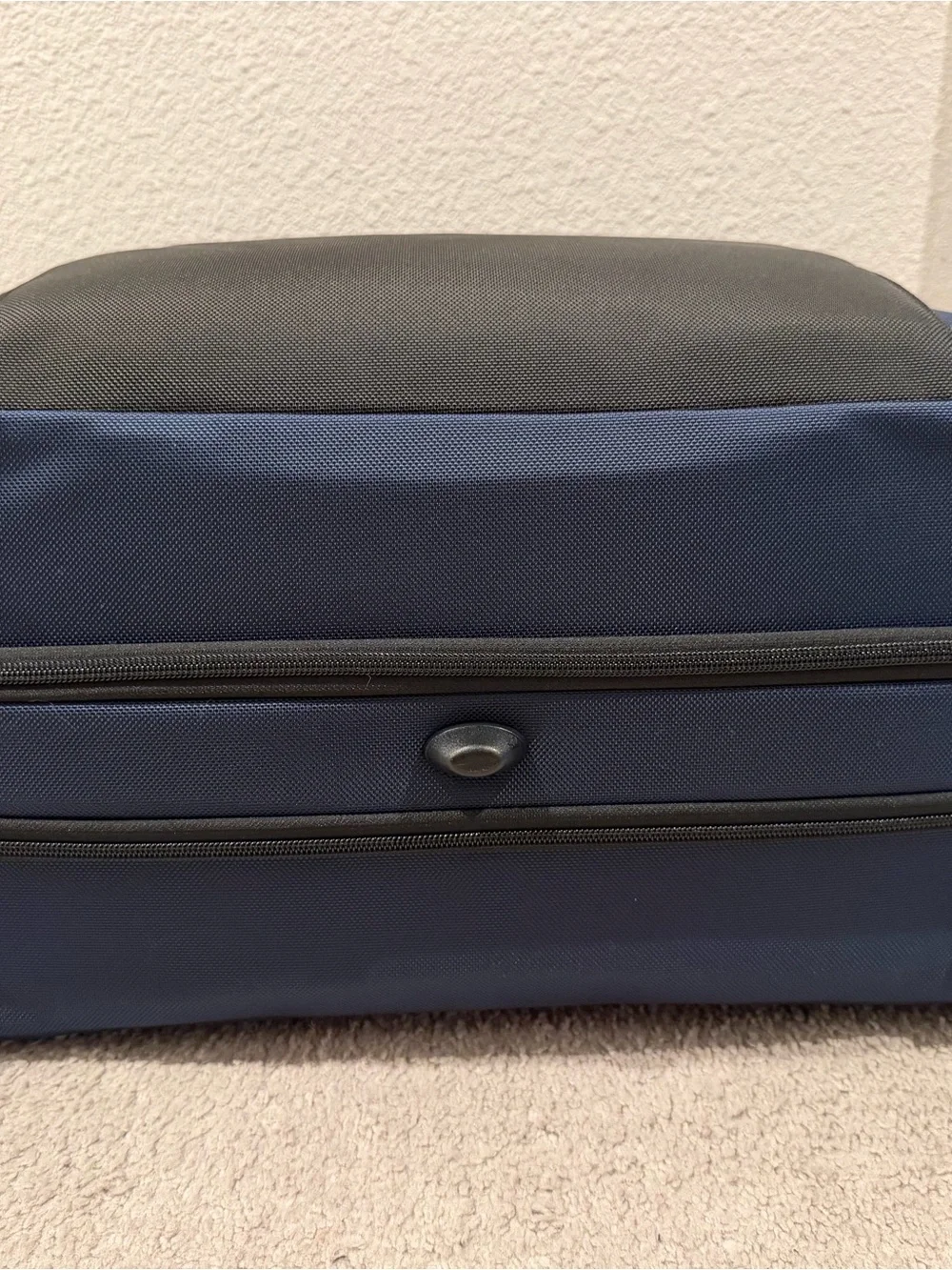 Tumi sleek navy