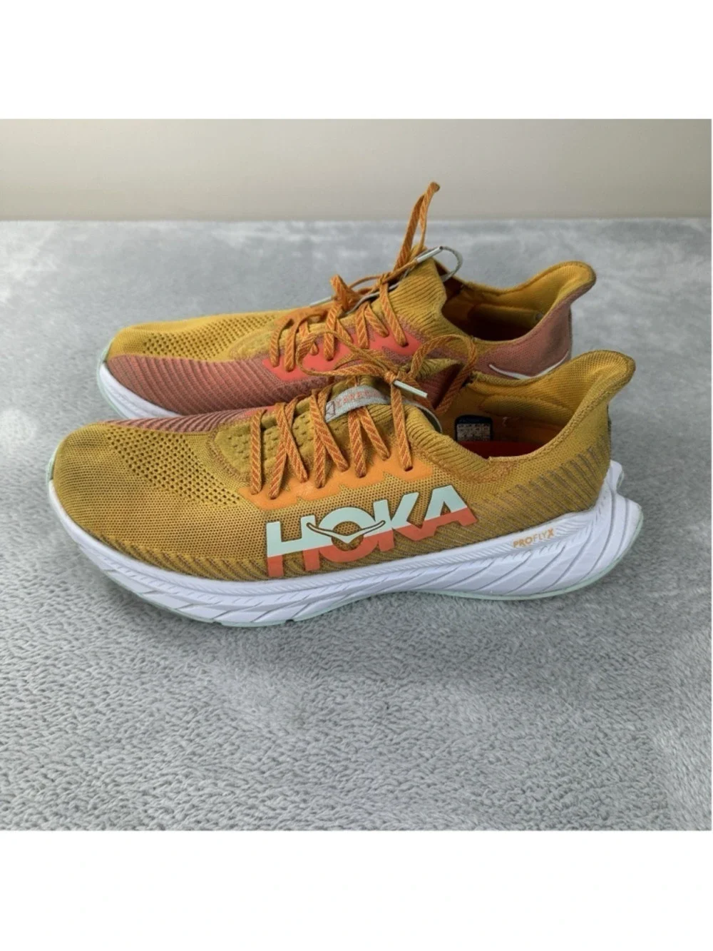 Hoka Men's Carbon X 3 Running Shoes Size 13D Yellow
