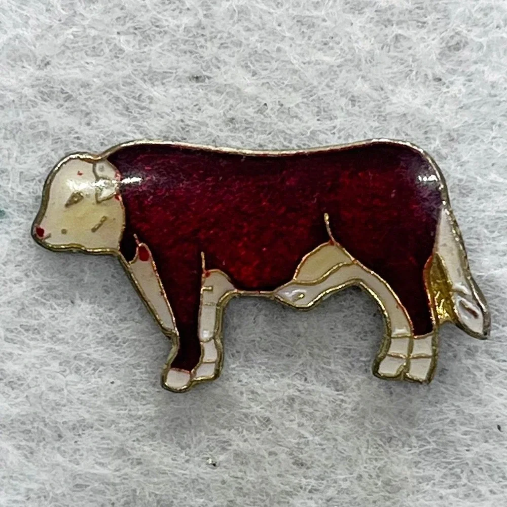 🔮 5/$25 Vintage‎ Red Cow Pin