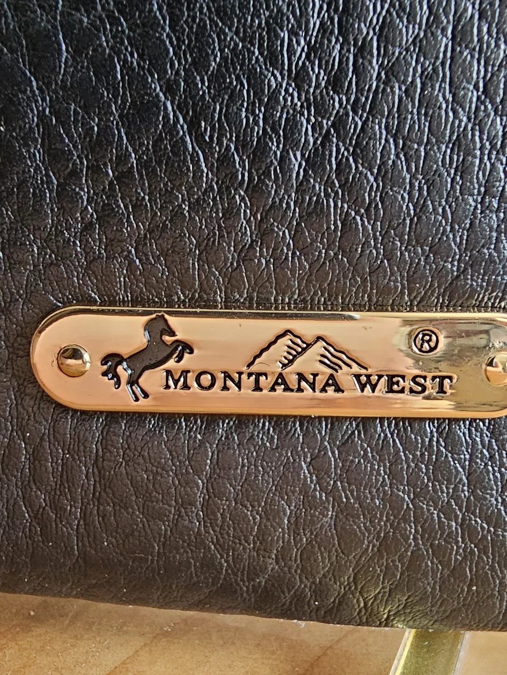 Montana West compact black