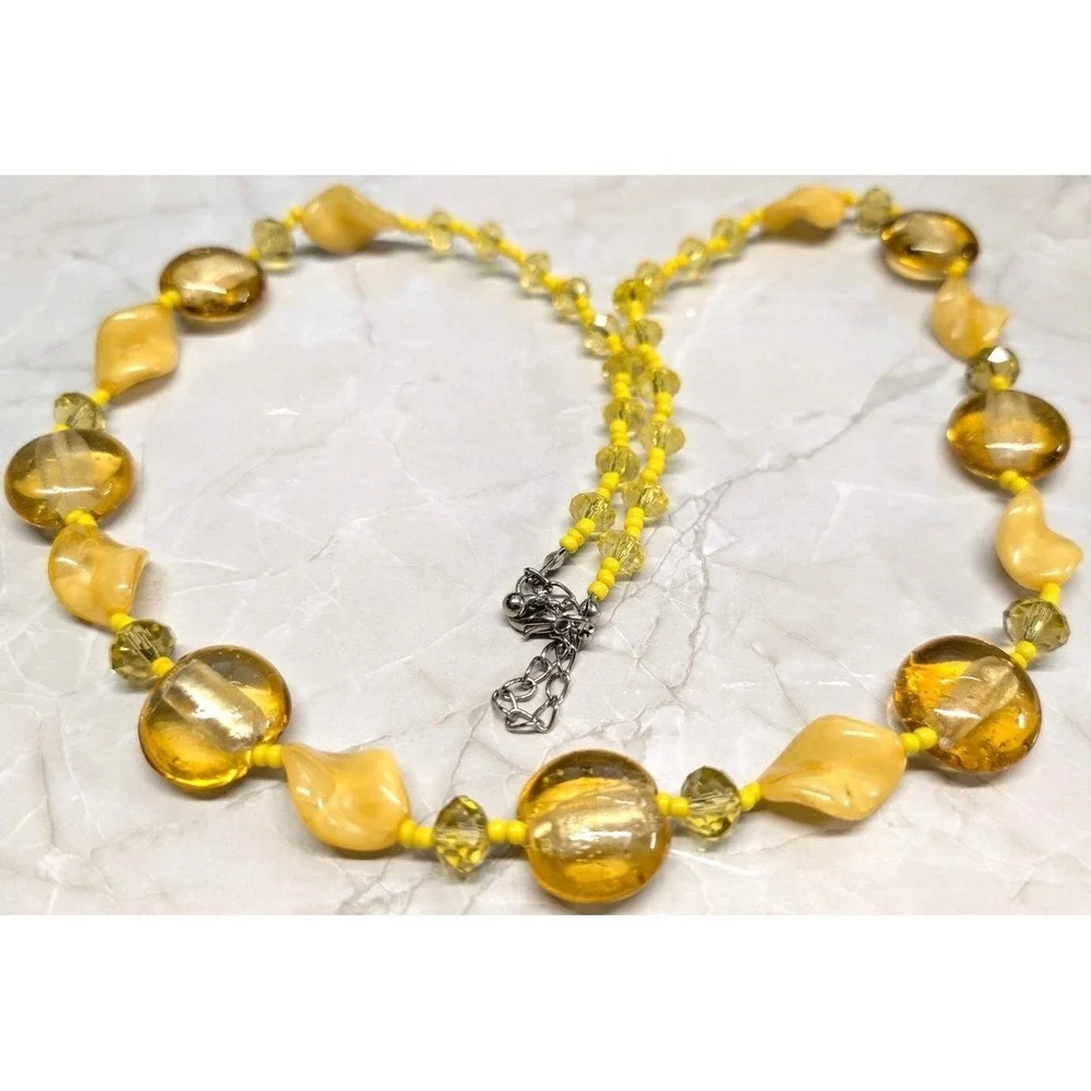 Vintage Yellow Glass Disc Twisted Faceted Crystal Beads Beaded Necklace 29.5