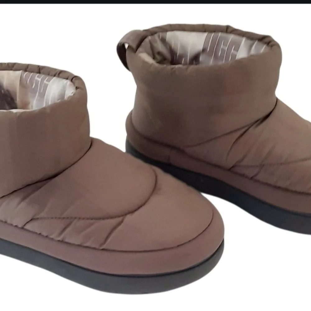 UGG classic maxi