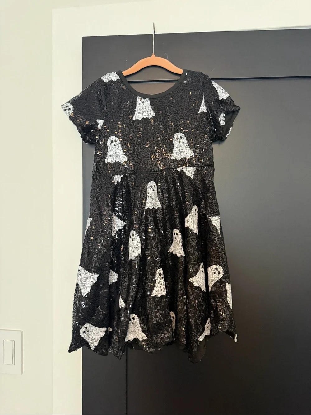N/A sparkling sequin