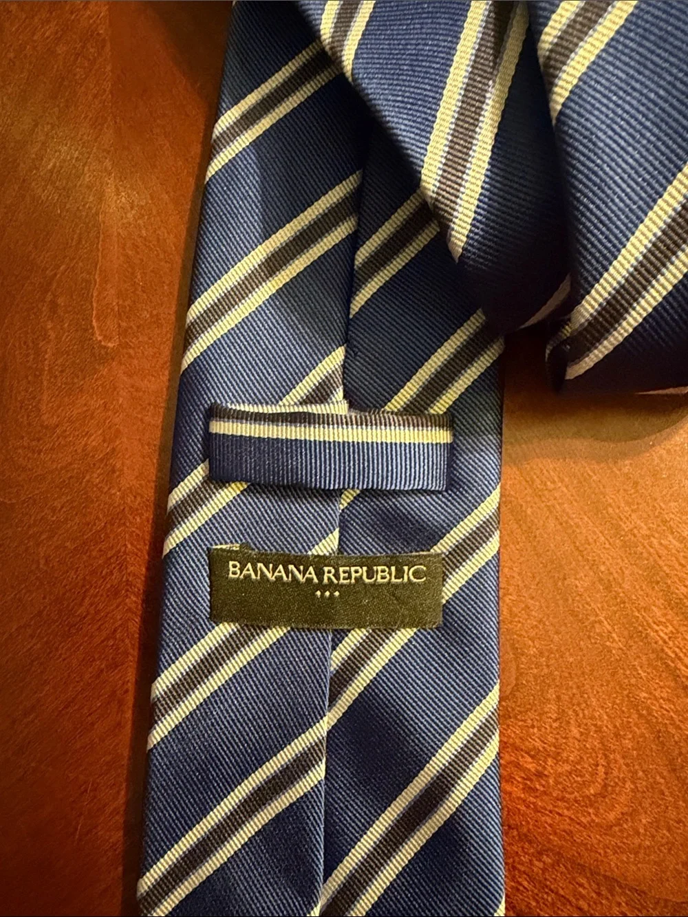 Banana Republic classic diagonal