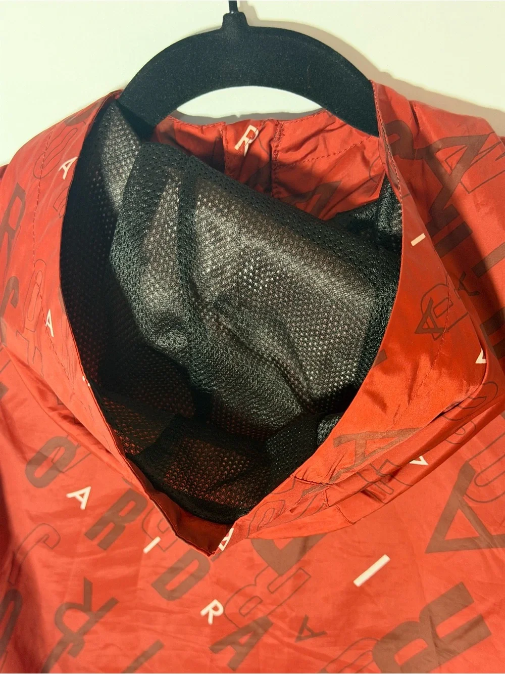 Jordan lightweight windbreaker