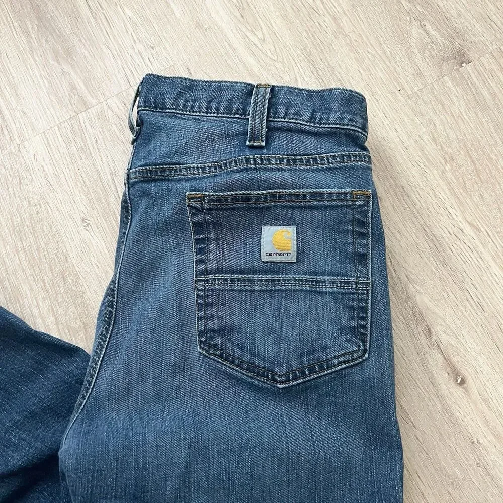 Carhartt Men's Blue Medium Wash Denim Jeans 36x30  Relaxed Fit Straight Mid Rise