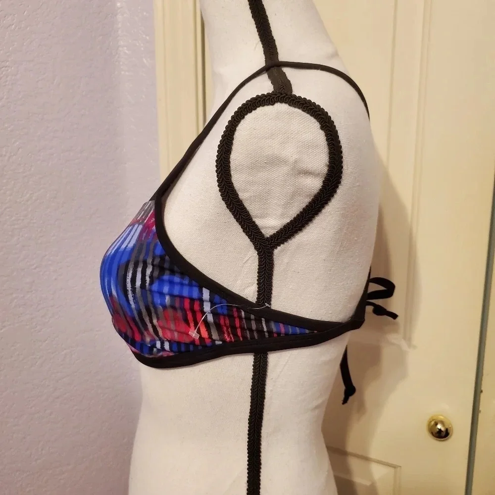 NWOT Nike Women's Electrify High-neck Bikini Top L
