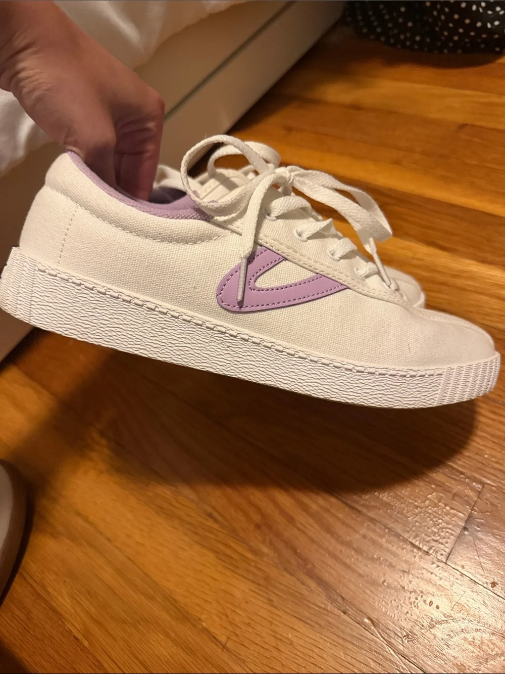 Tretorn Cream Canvas Low-Top Sneakers with Lavender Accents