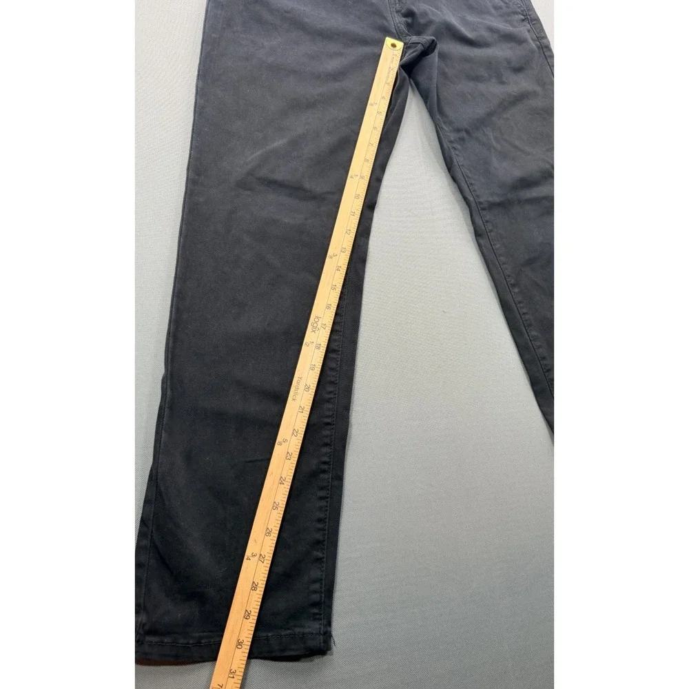 Levis signature by