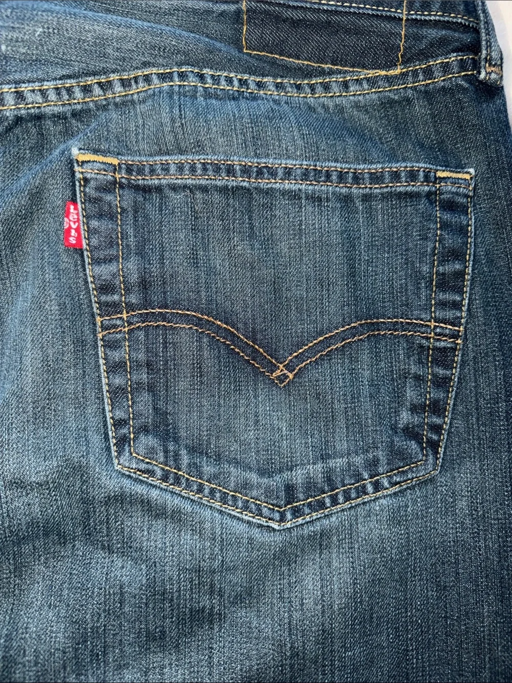 Levi's 501 Original Fit Straight Leg Button Fly Jeans Tag 36x34 Fits 34x31.5 Men