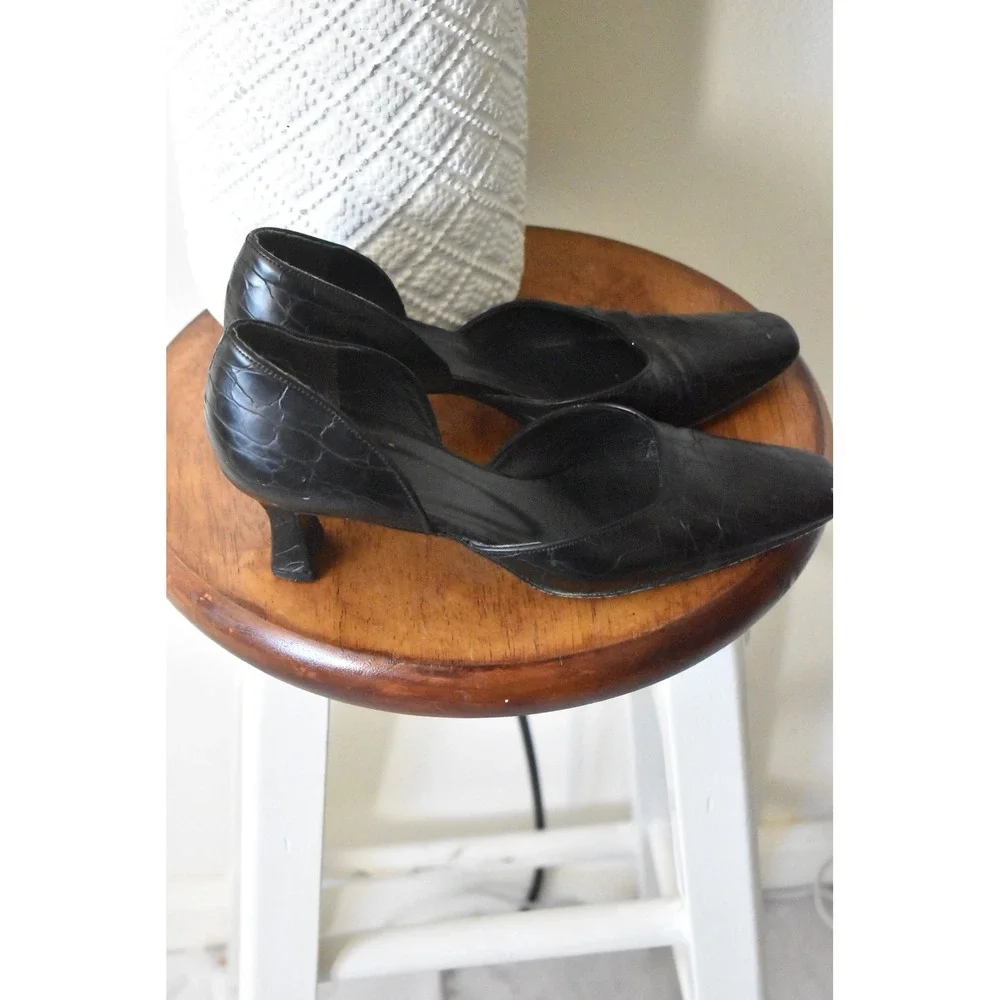 Stuart Weitzman Pumps Womens 6.5 Black Vintage Croc Embossed D'Orsay Square Toe