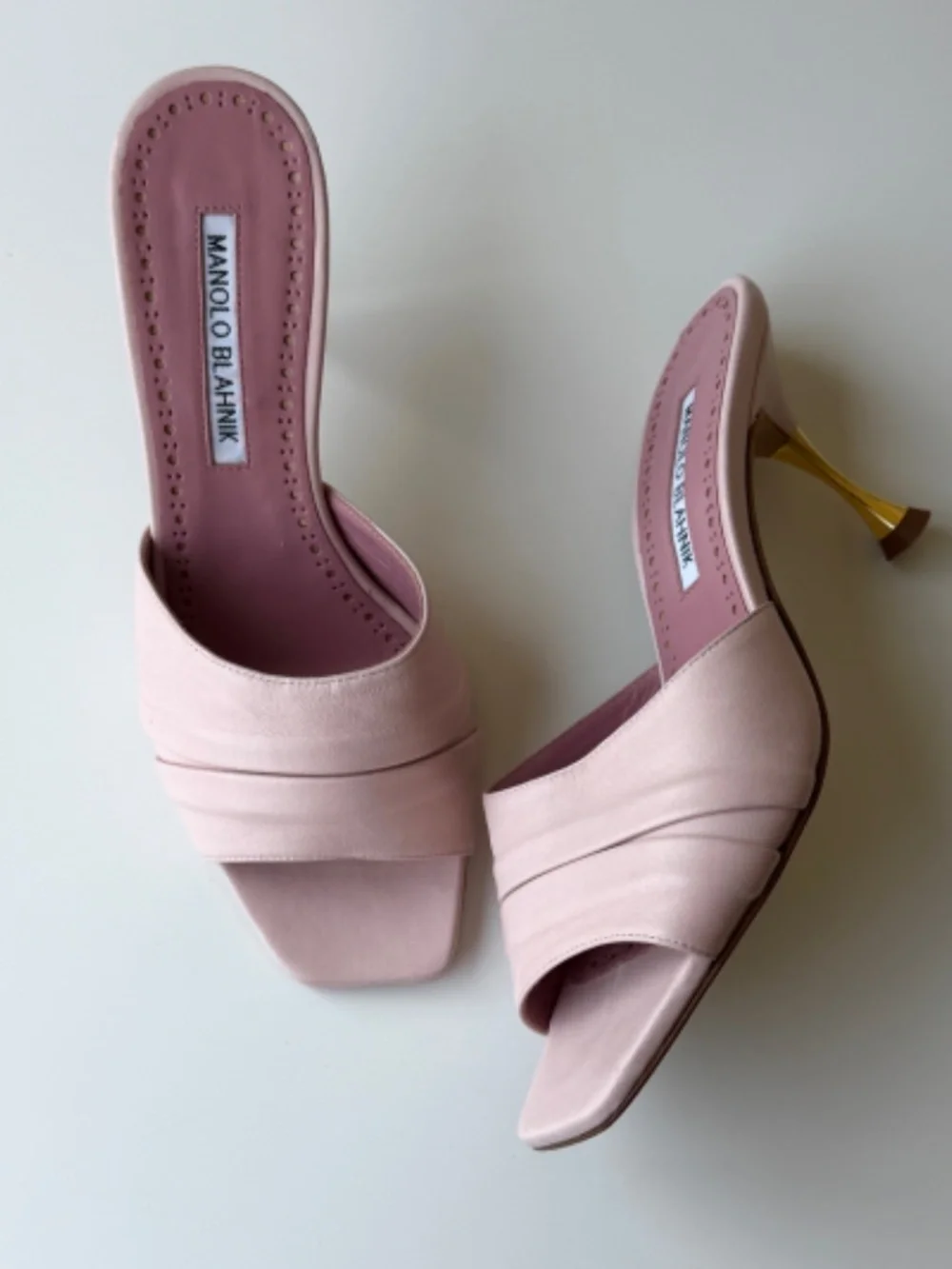 Vintage Manolo Blahnik dusty pink leather mules, IT 36
