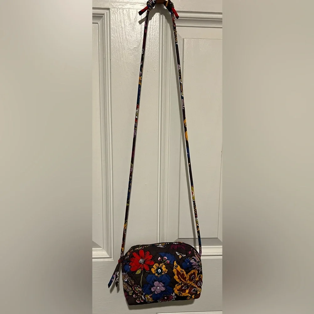 Vera Bradley Blake Crossbody Bag in Pattern Colorful Bouquet Floral Preppy