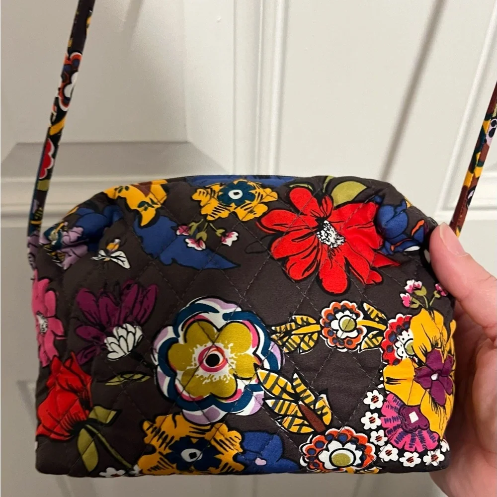 Vera Bradley Blake Crossbody Bag in Pattern Colorful Bouquet Floral Preppy