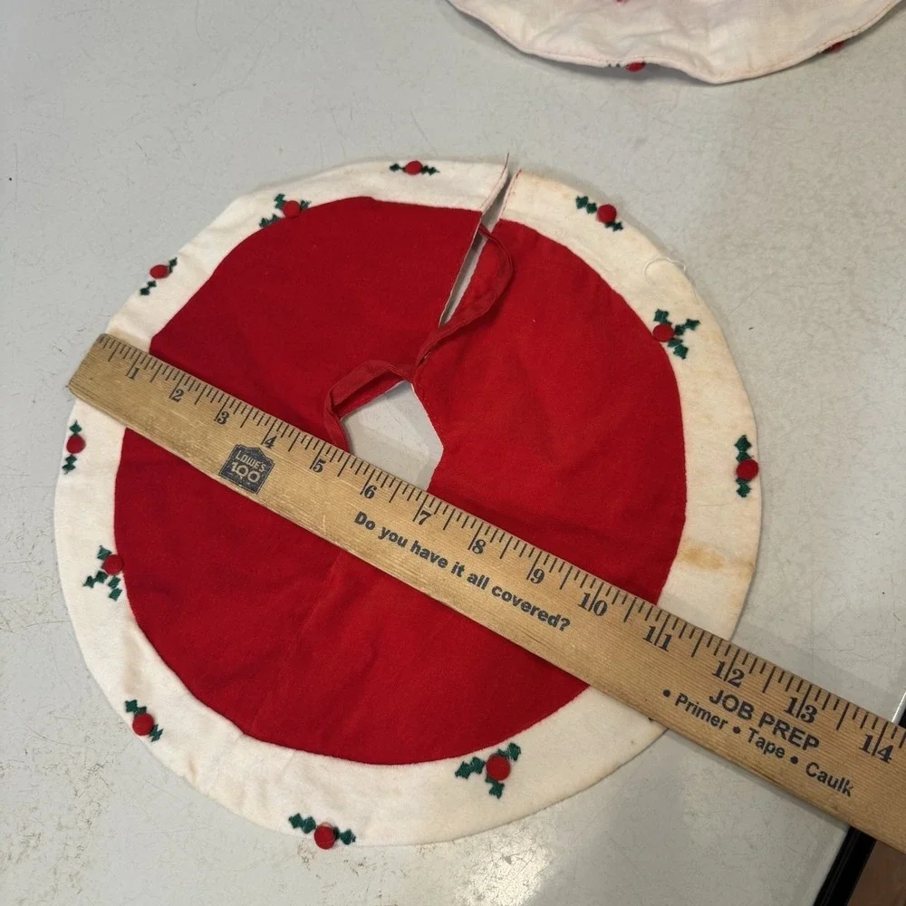 2 Mini Christmas‎ Tree Skirt with Felt Appliqued Holly Berries