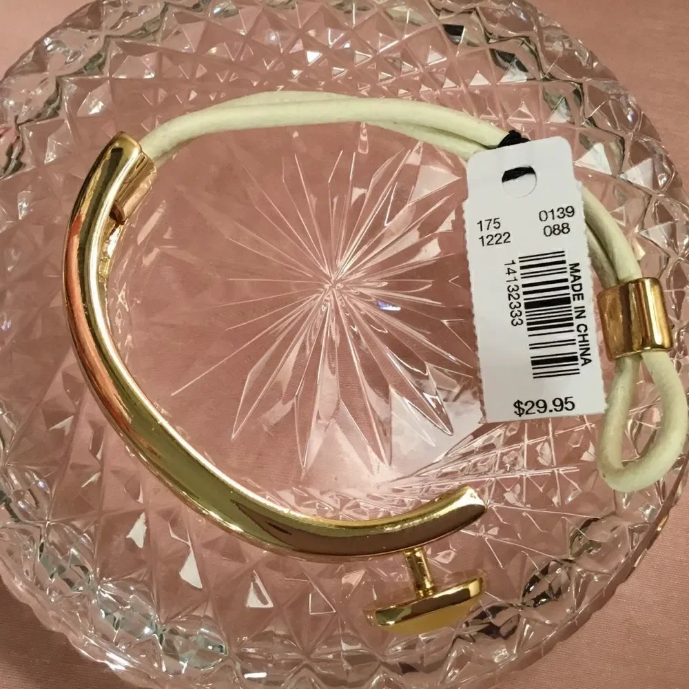 NWT The Limited Brand Goldtone Button Bracelet