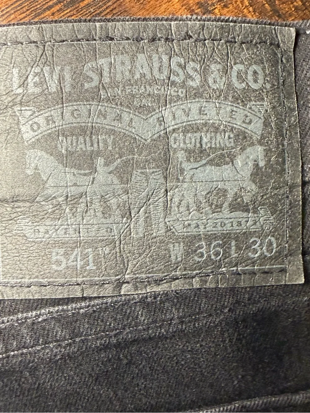 Levi's 541 36x30 Black Athletic Taper Classic Jeans Minimalist Edgy Grunge