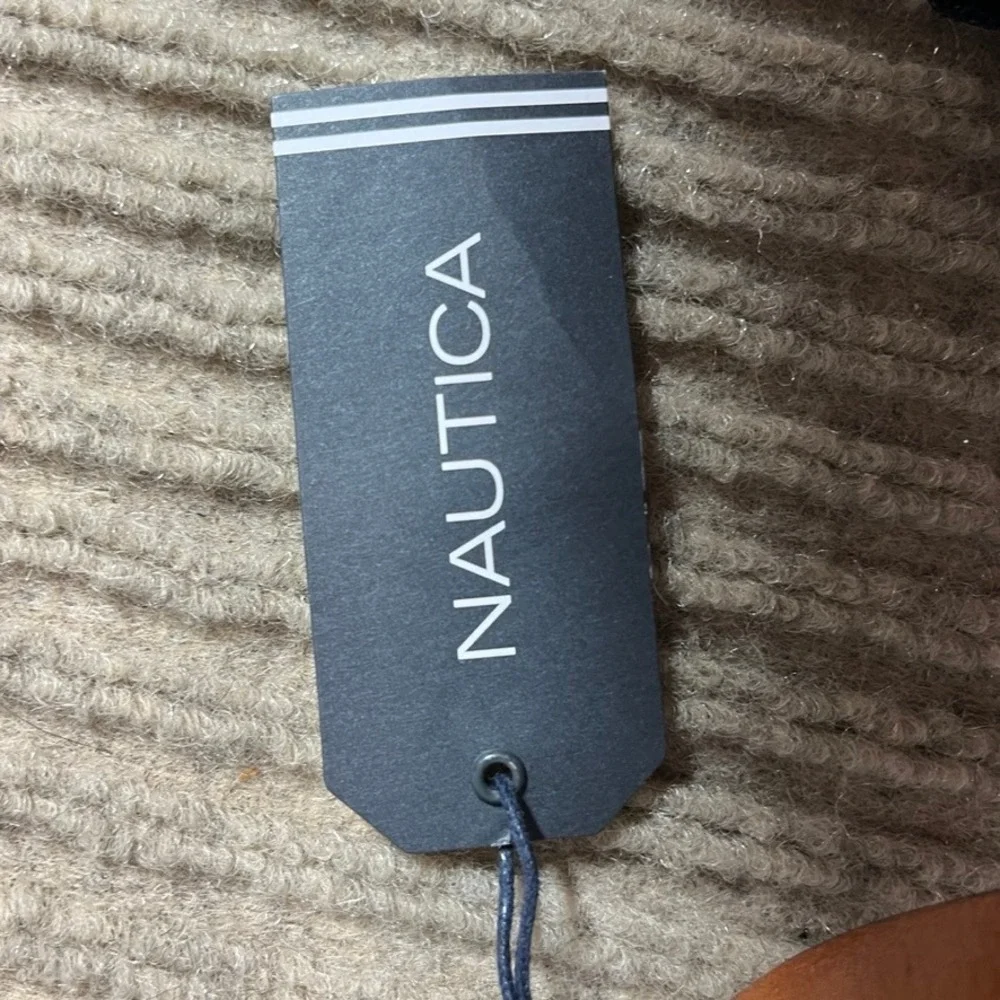 Nautica horizontal travel