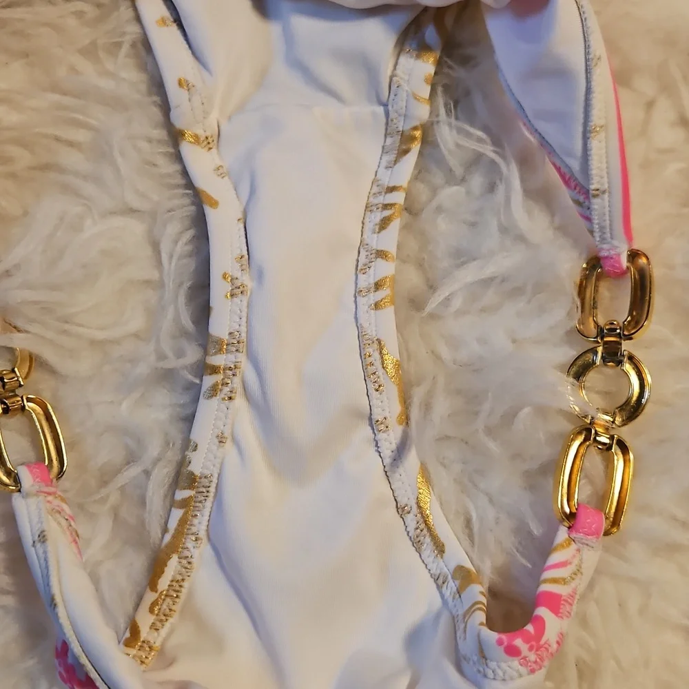 Victorias Secret dive into