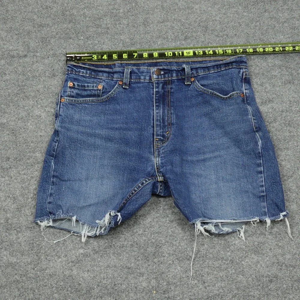 Levis these levi