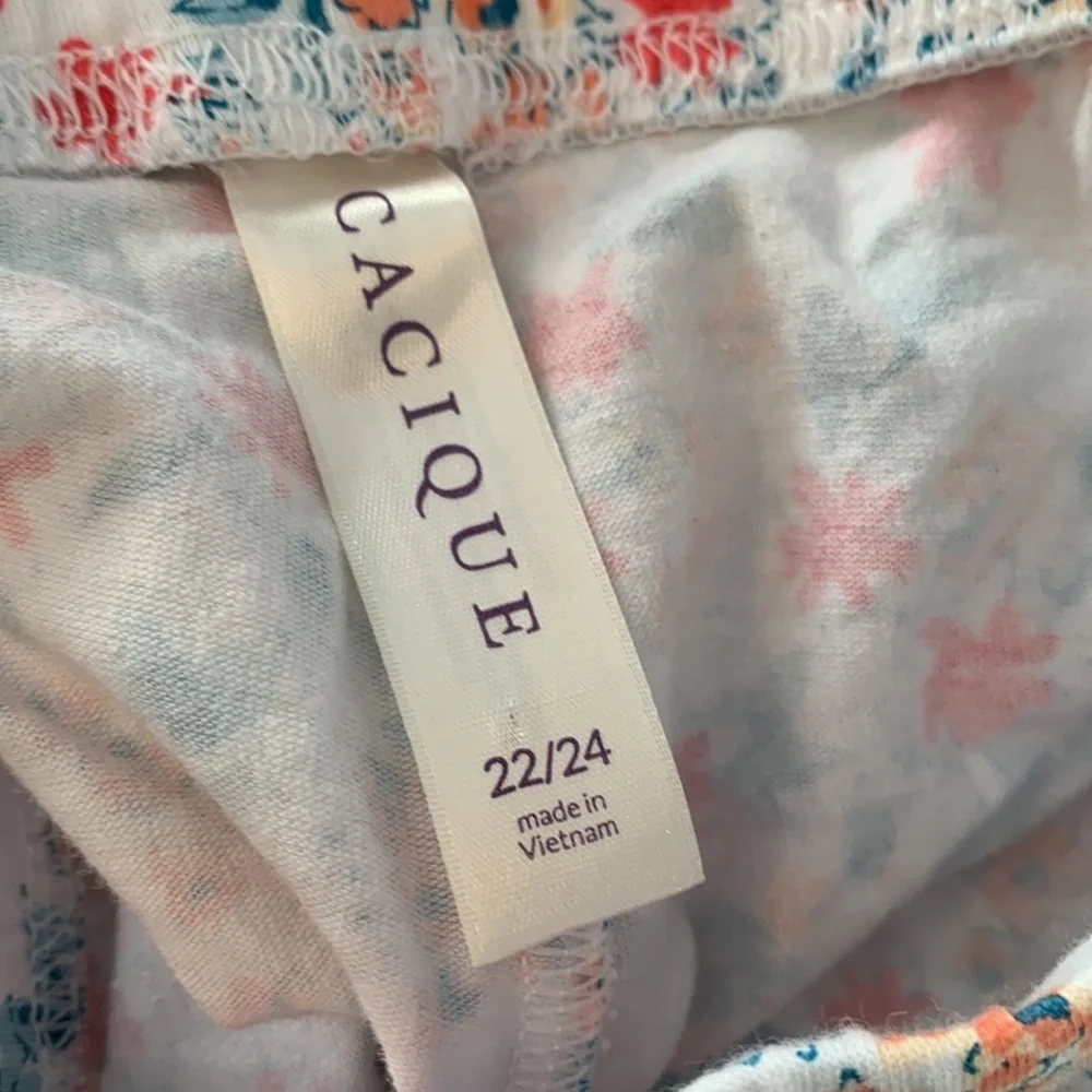 Size 22/24 / 3X Cacique 95% cotton floral pajama pants