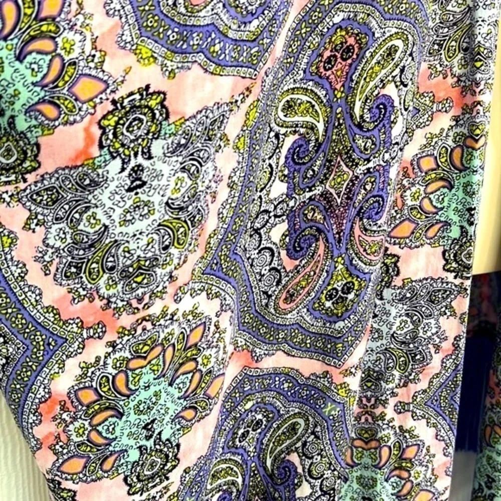 Victoria Secrets -  Colorful Paisley Rayon Fringe Short Sleeve Kimono Size XS /S