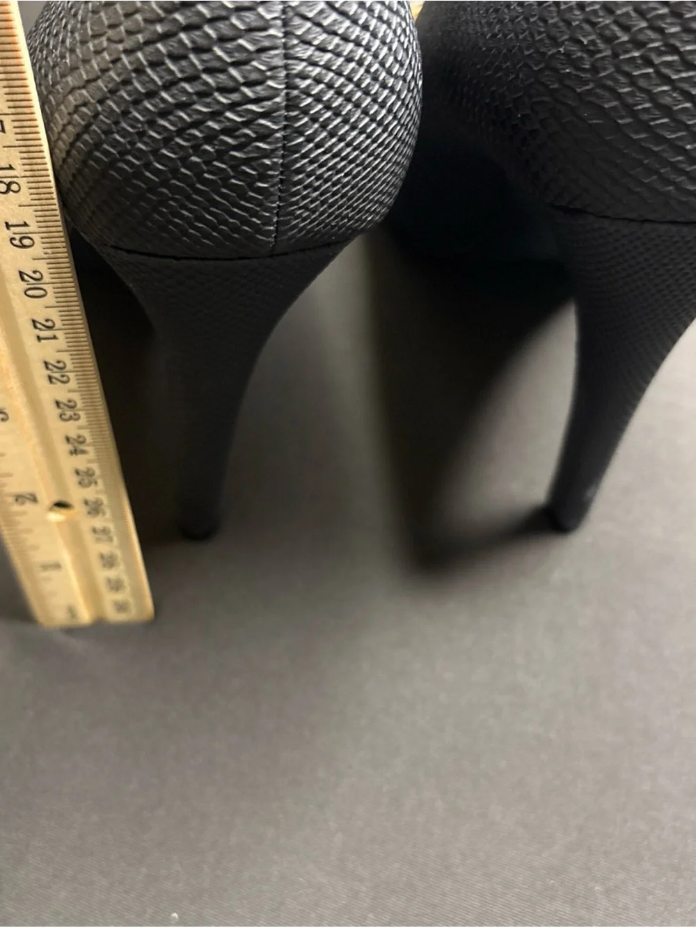 Jessica Simpson insole black upper