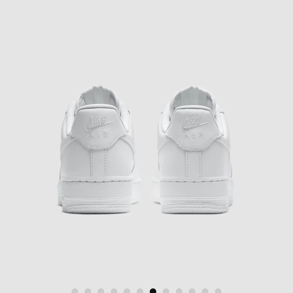 Nike stylish white