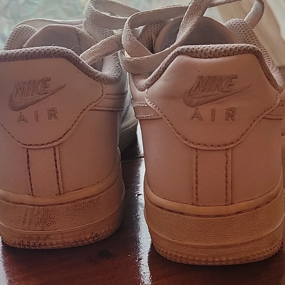 Nike stylish white