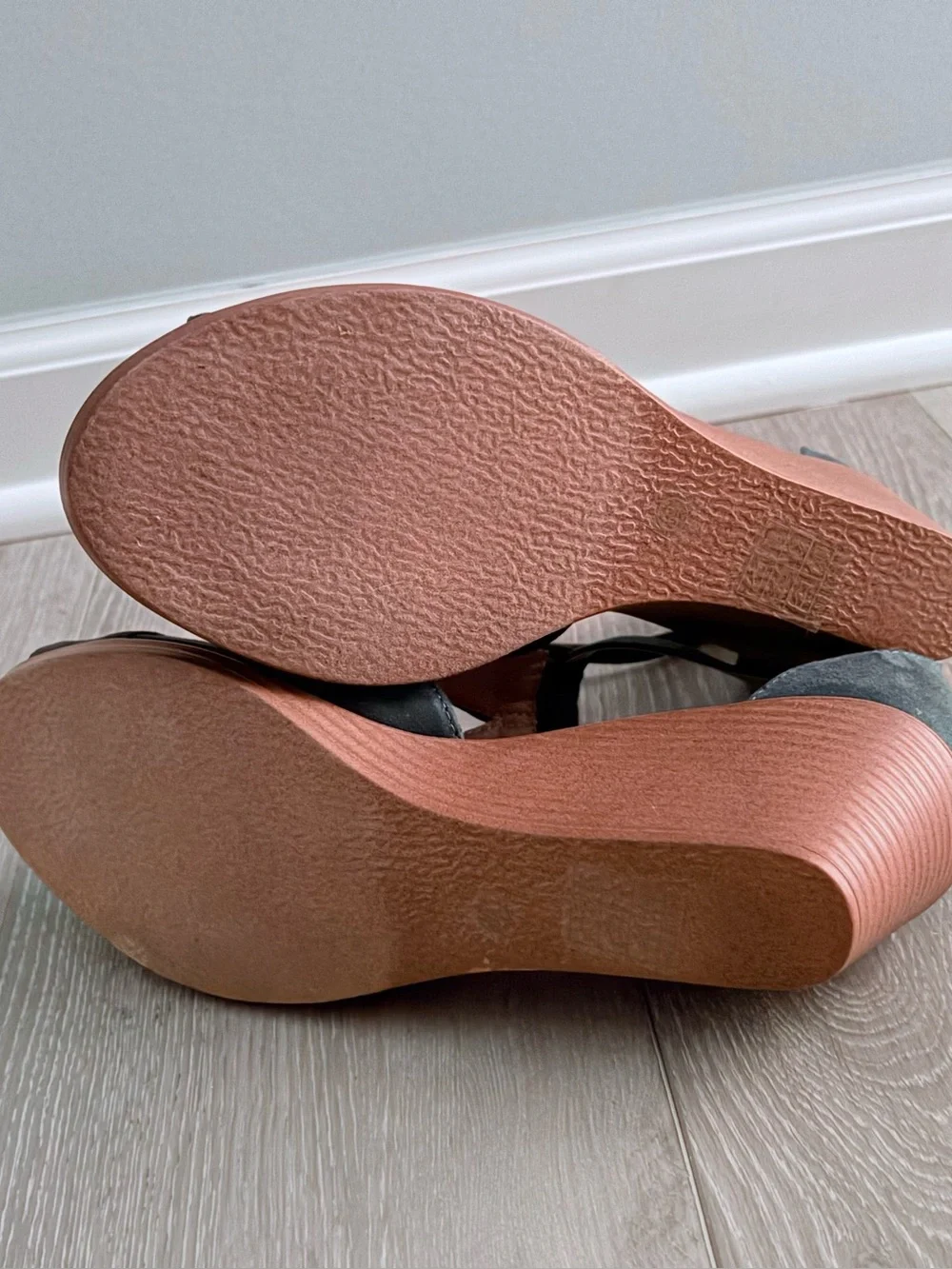 Journee Collection faux suede