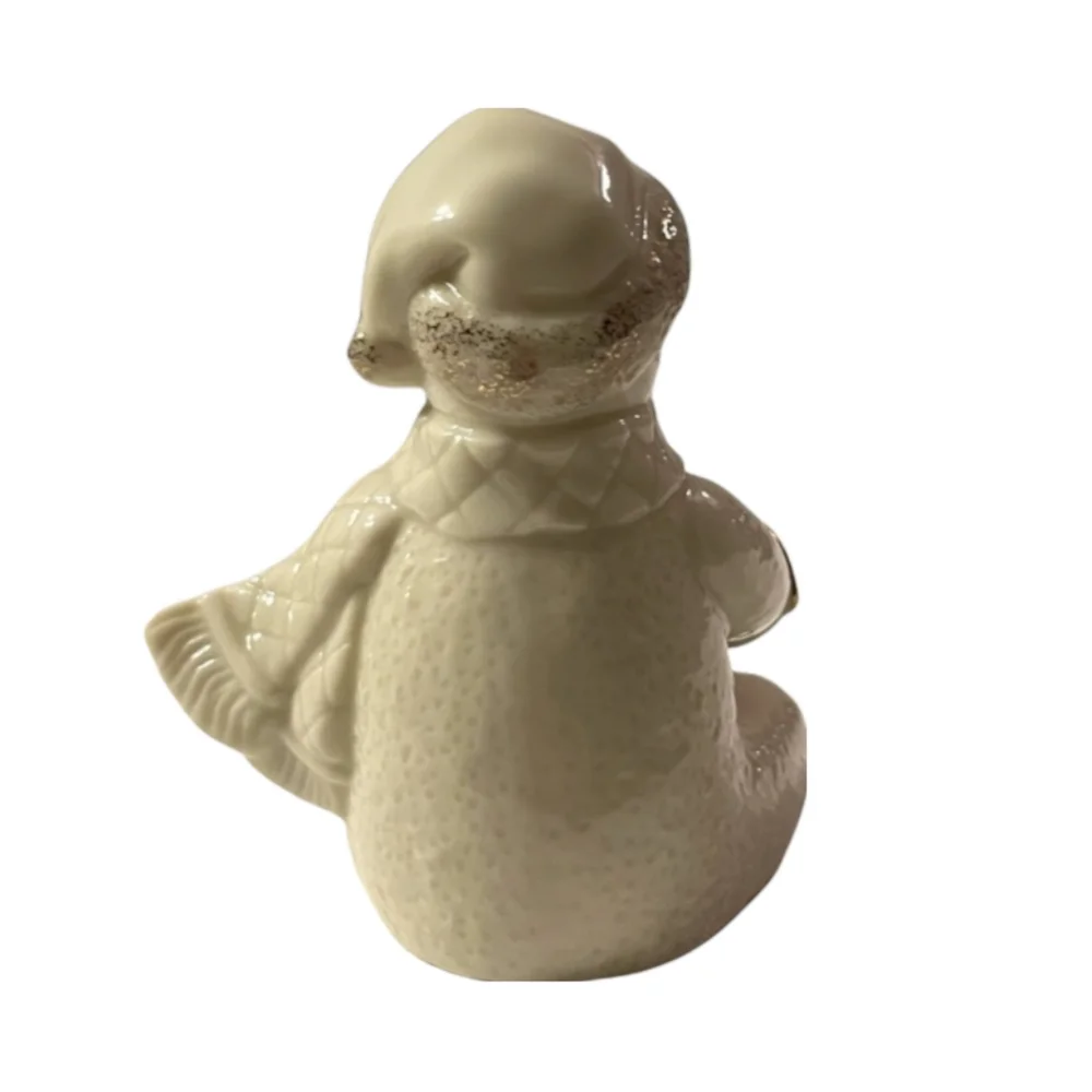 Lenox snowy gift