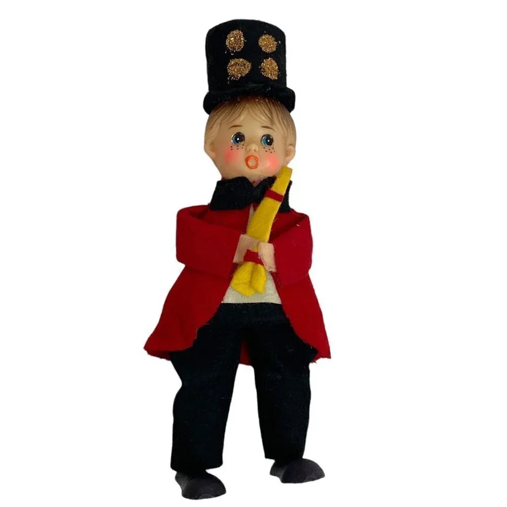 Vintage Christmas Figurine Christmas Caroler Musician Felt w/ Plastic Head  7.5