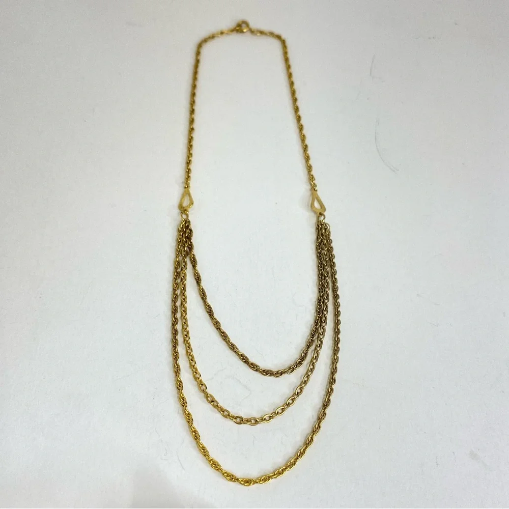Vintage fastens jewelry