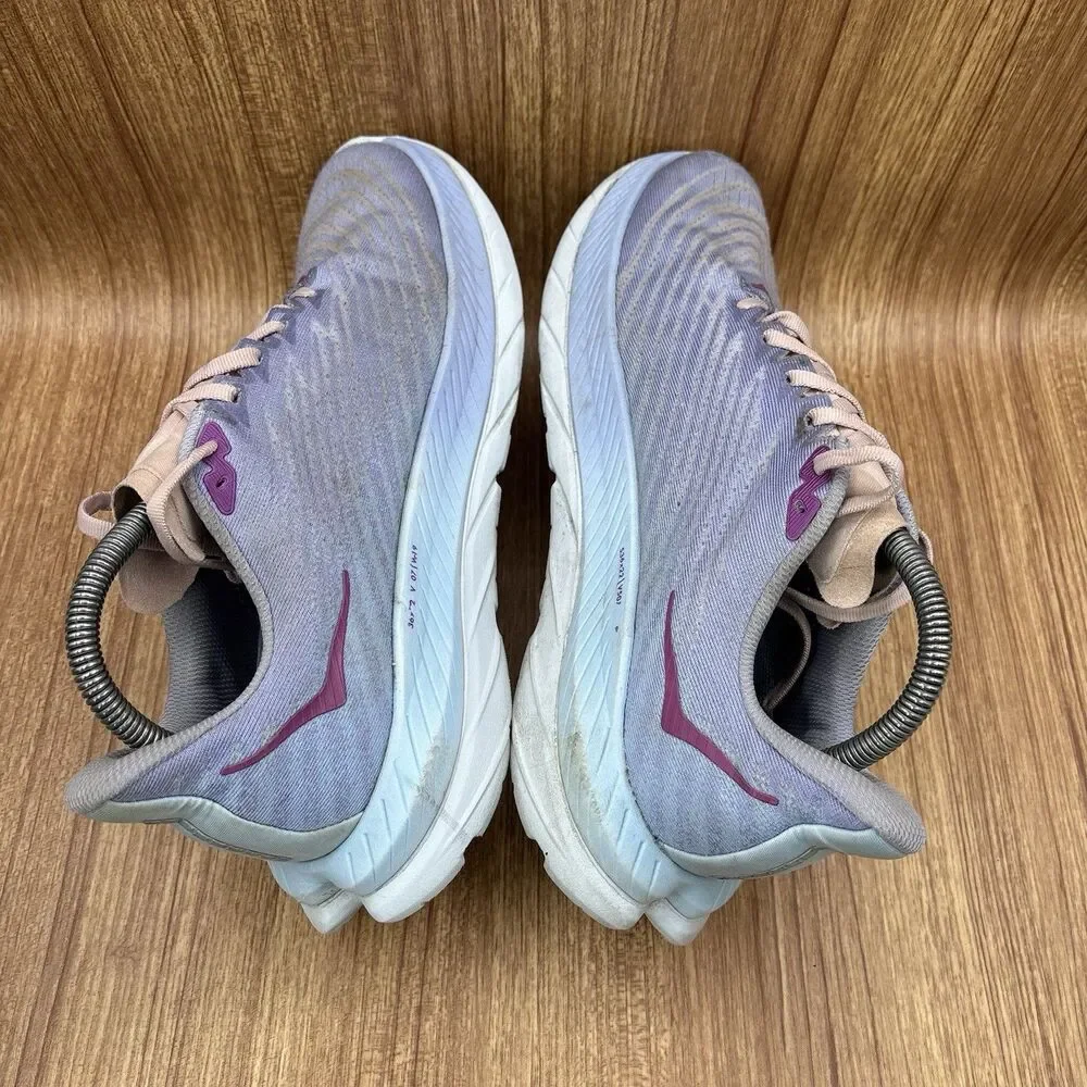 Hoka One One hoka one